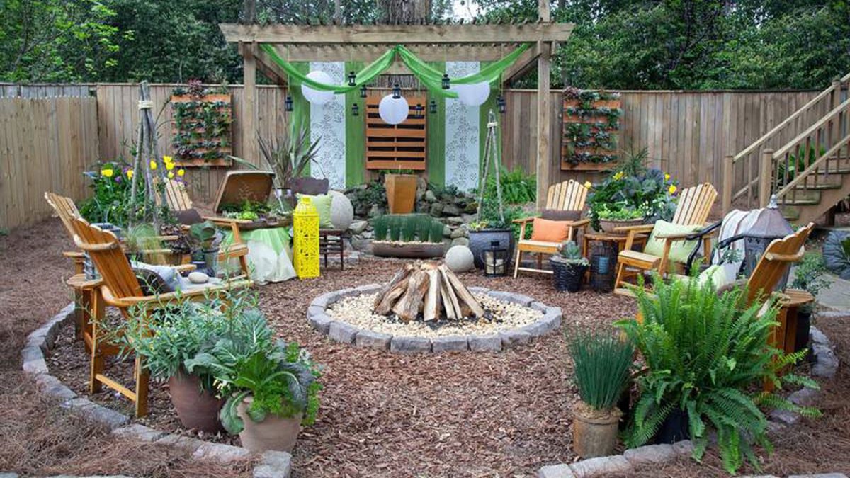 florida tropical backyard