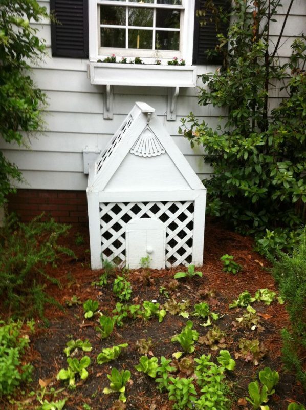 Small House AC unit Cover